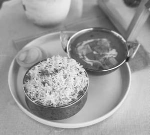 Jeera Rice With Paneer Butter Masala                       