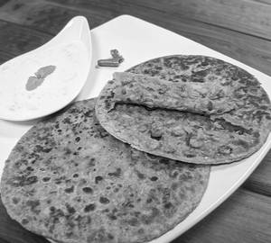 Seasonal veg paratha