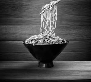 Schezwan noodles