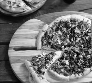 Mushroom pizza