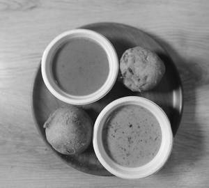 Batata Vada [2 Pieces] With Green & Sweet Chutney