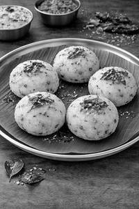 Kara Kolukattai( 5 Psc)