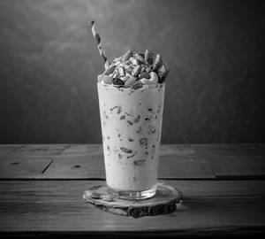 Dry fruit shake