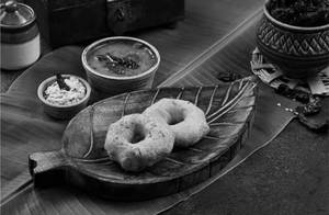 Crispy Medu Vada (2 Pcs)