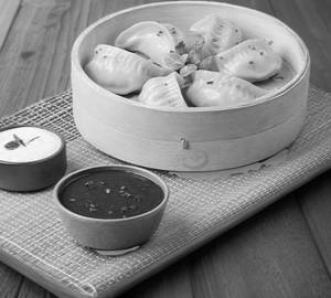 Chicken Momo With Momo Chutney 5 PC