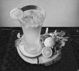 Pineapple Punch Mojito