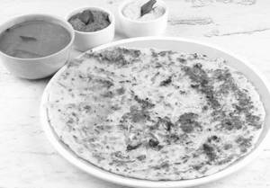 Onion Uttapam  