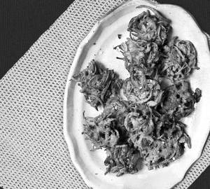 Onion bhaji