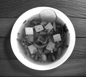 Veg tom yum soup