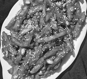 Honey chilli potatoi