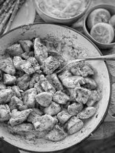 Boneless chicken do pyaaza