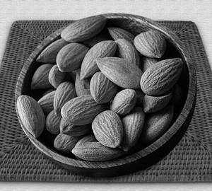 California Almonds Badam (200 Gm)