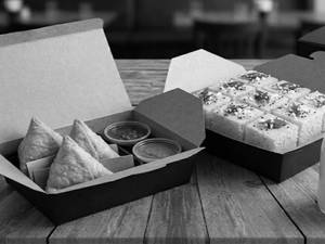 4 Pcs Samosa + 250 Grams Dhokla