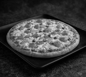 Tomato pizza