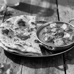 Kadai Paneer with 3 Butter Chapati