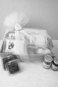 Blue Deluxe Hamper