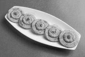 Mini Chutney Thalipeeth