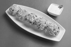 Sabudana Vada with Dahi Chutney