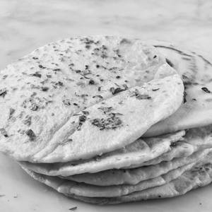 Butter Naan (1 Pcs)