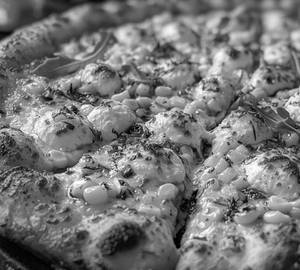Golden Corn Soya Pizza & Cheesy Mushroom Pizza (7Inch)