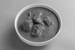 Chicken Kolhapuri Tambada Rassa - Red Gravy with Meat