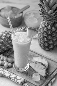 Pineapple Shake