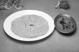 2 Chappathi + 2 Pcs Chicken Curry