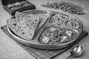Paneer Curry Paratha Mini Thali