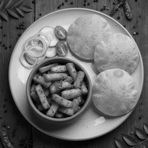 Aloo Bhujia Poori