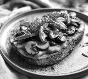 Mushroom Garlic Bread