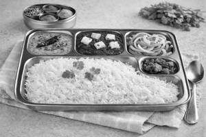 Dal Palak Paneer Signature Rice Thali