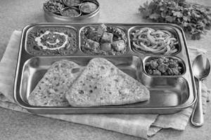Dal Makhni Kadhai Paneer Signature Paratha Thali