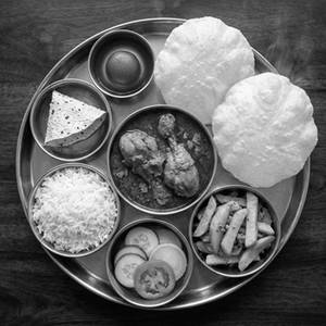 Bong Chicken Thali
