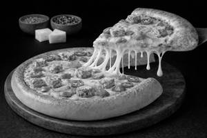 Sizzling Paneer Cheese Crust