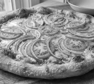 Onion Tomato Pizza (7Inch)