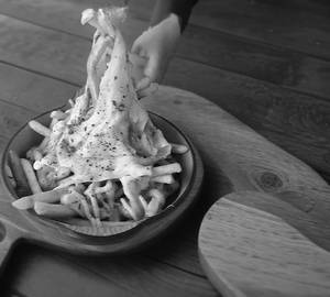 Cheese loaded fries