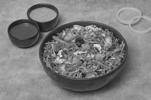 Schezwan Chicken Fired Rice