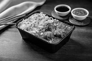 Manchurian Hakka Noodle Bowl