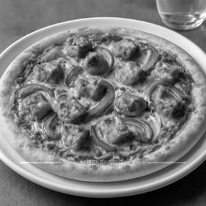 Chilli Paneer Pizza