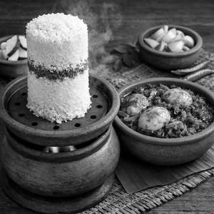 Puttu -1 With Egg Roast Combo