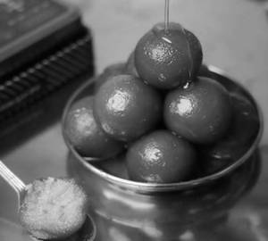Gulab Jamun(1 Pc)