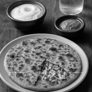 Aloo Paneer Paratha