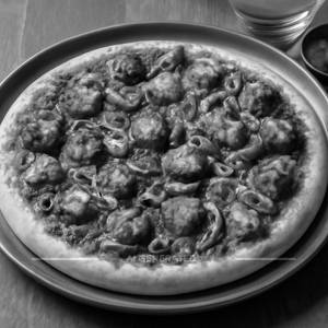 Chilli Paneer Pizza