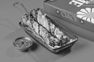 PARMESAN PIADA STRAWS