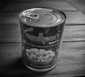 White Rasgulla Tin{20pcs)