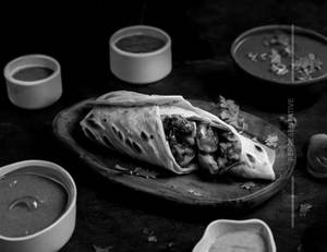 Makhani Chicken Roll