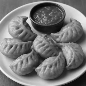 Veg Fried Momos [6 Pieces]