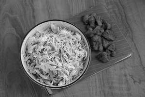 Egg Noodles With Gobi 65