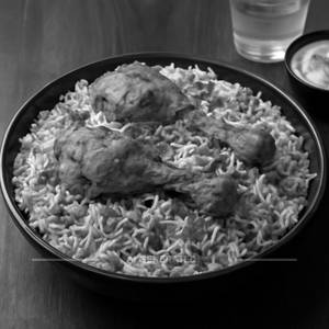 Chicken Hyderabadi Biryani [1 Kg]