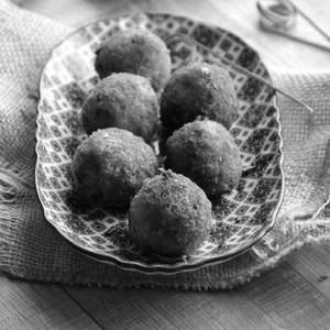 Chicken Cheese Balls 6 Pcs